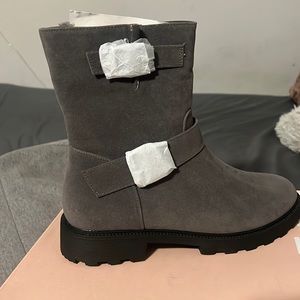 Booties,Demi buckle, Magnet